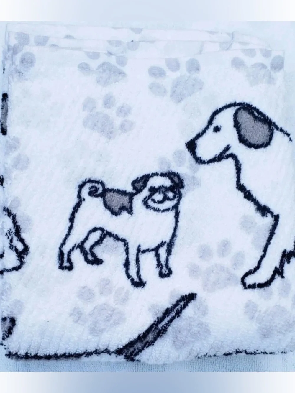 Casaba Home Super Cute Black And White Dog Print Set Of 2 Tip Towel - NWT